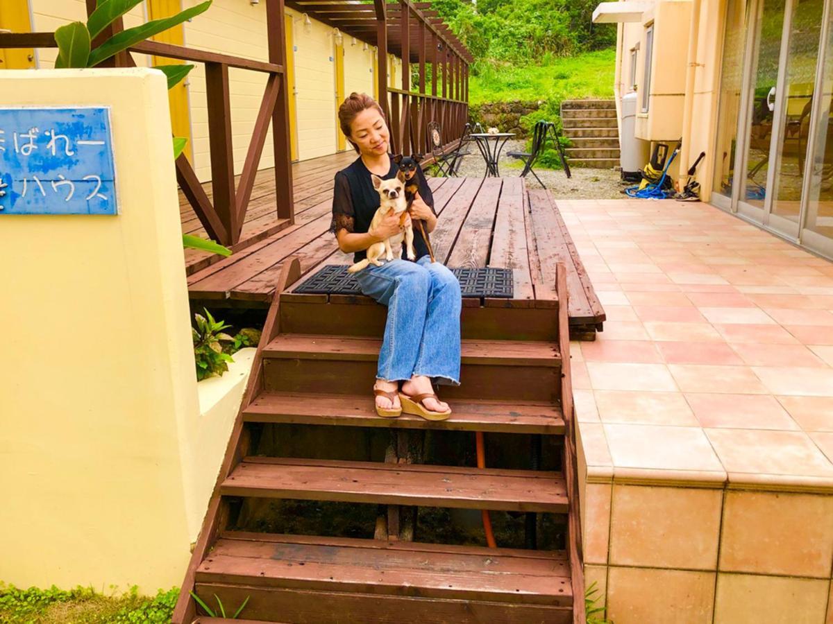 Hotel Asobibase Yamabare-House à Ishigaki  Extérieur photo